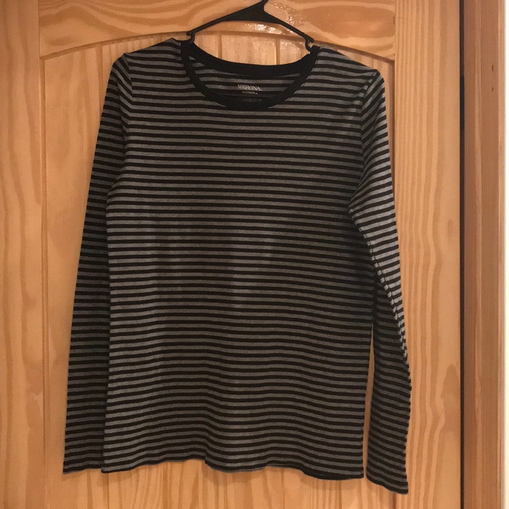 Merona long sleeve t-shirt